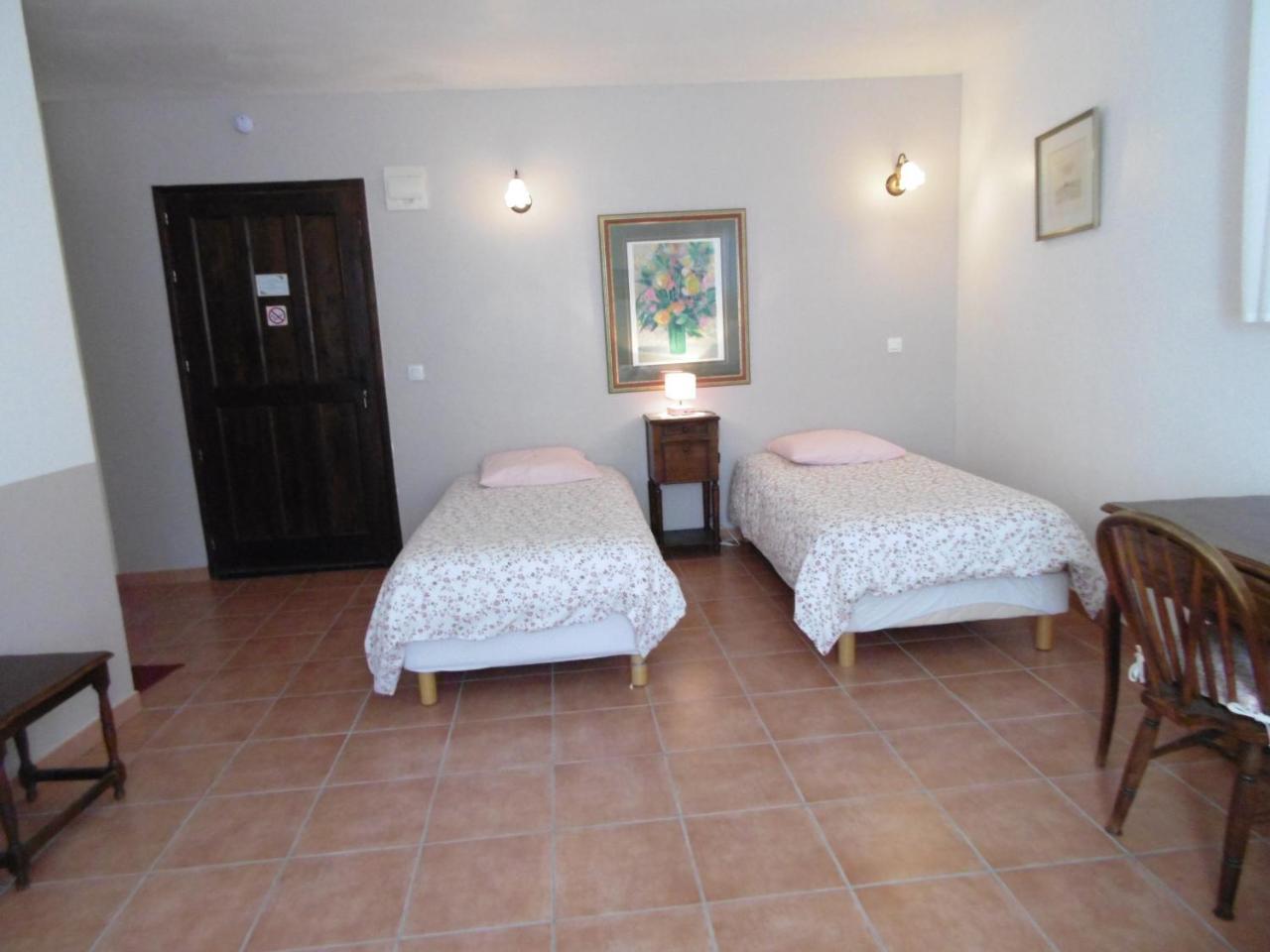 Bed and Breakfast La Ferme De Valauris Sisteron Exterior foto