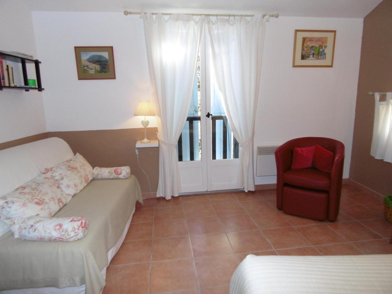 Bed and Breakfast La Ferme De Valauris Sisteron Exterior foto