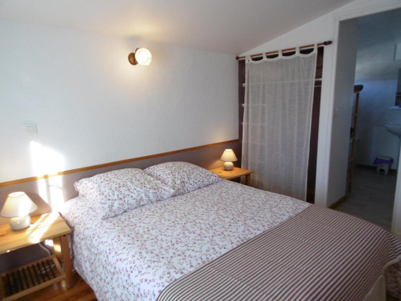 Bed and Breakfast La Ferme De Valauris Sisteron Exterior foto